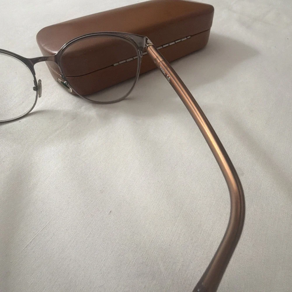 Fossil fos 7041